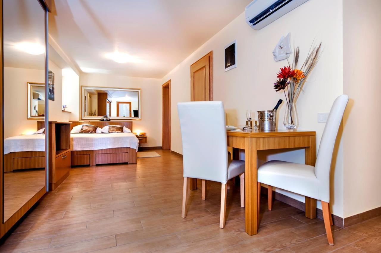 Guest House Golden Goose Rovinj Exterior foto